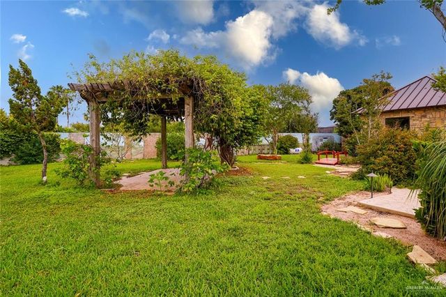 3900 Cosentino Drive, Edinburg, TX 78541
