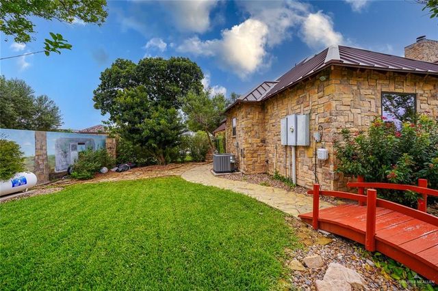 3900 Cosentino Drive, Edinburg, TX 78541