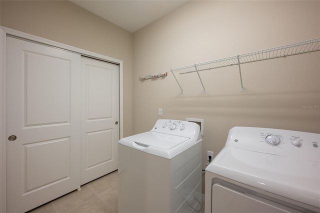 5425 CICERONE STREET 101, Sarasota, FL 34238