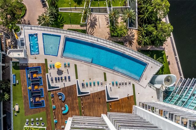 92 SW 3rd St 3912, Miami, FL 33130