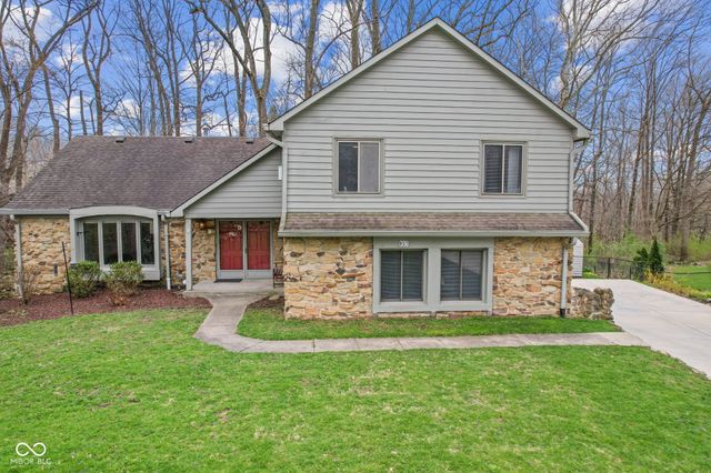 957 Sleepy Hollow Court, Greenwood, IN 46142