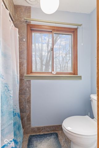 957 Sleepy Hollow Court, Greenwood, IN 46142