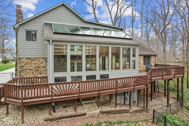 957 Sleepy Hollow Court, Greenwood, IN 46142