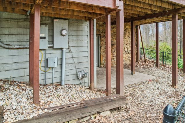 957 Sleepy Hollow Court, Greenwood, IN 46142