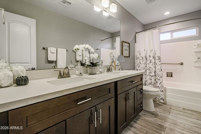 8501 E JACKRABBIT Road, Scottsdale, AZ 85250