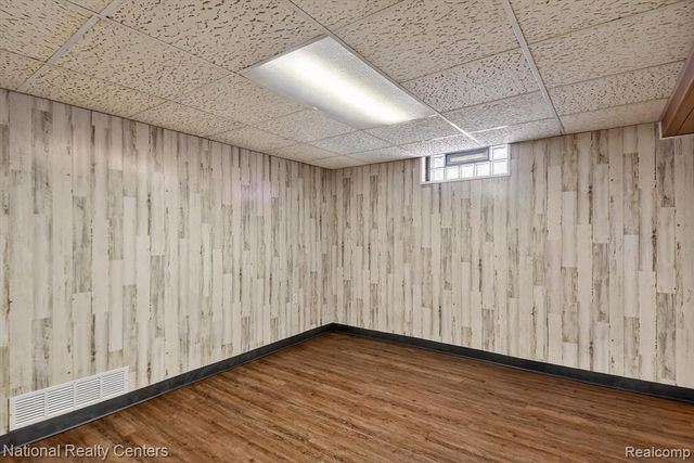 25534 Mackinac Street, Roseville, MI 48066