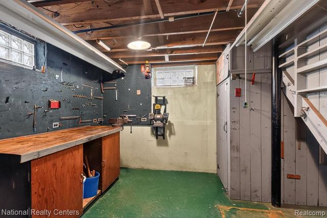 25534 Mackinac Street, Roseville, MI 48066