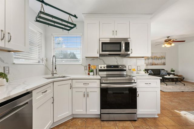 1900 Ireland DR, Leander, TX 78641