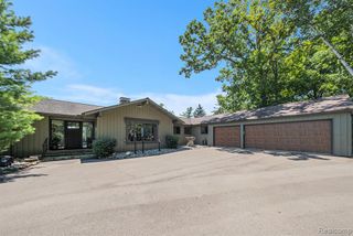 1111 Horning Rd Road, Brooklyn, MI 49230