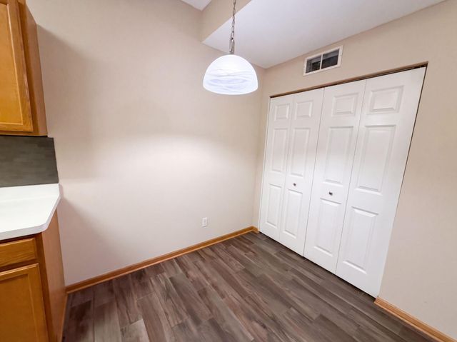 5070 Holly Lane N 702, Plymouth, MN 55446