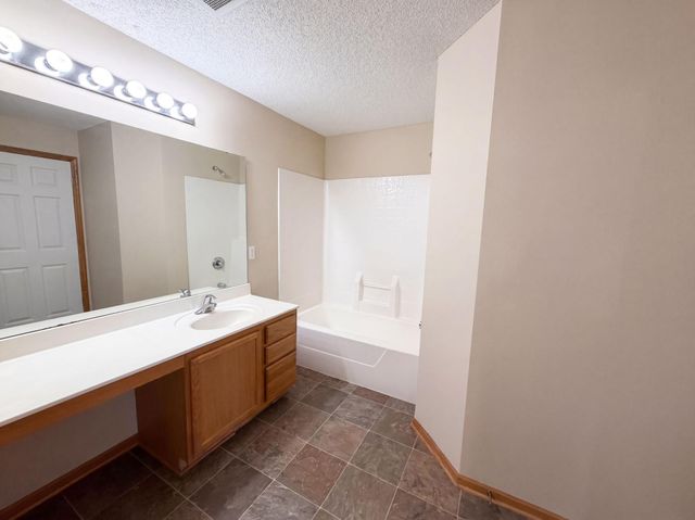 5070 Holly Lane N 702, Plymouth, MN 55446