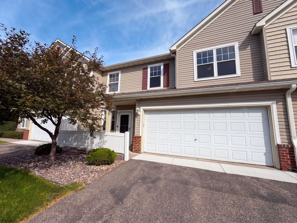 5070 Holly Lane N 702, Plymouth, MN 55446