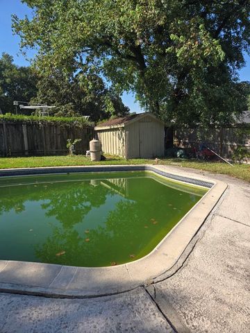 5811 Ludington Drive, Houston, TX 77035
