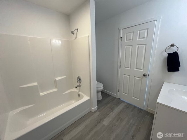 1306 Melbourne Court, Westport, WA 98595