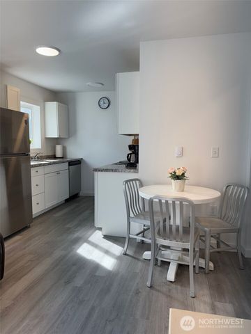 1306 Melbourne Court, Westport, WA 98595