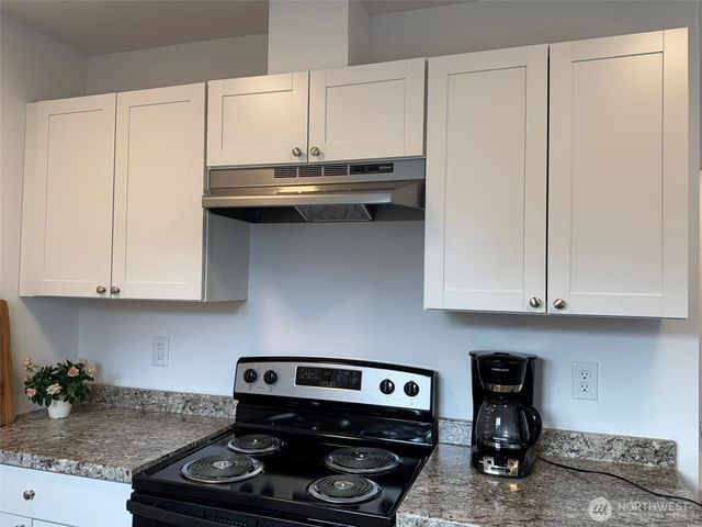 1306 Melbourne Court, Westport, WA 98595