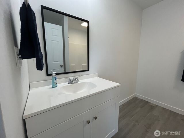 1306 Melbourne Court, Westport, WA 98595