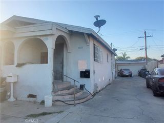 1715 E 70th, Los Angeles, CA 90001