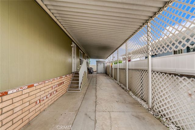 16860 Slover 54, Fontana, CA 92337