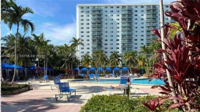19370 Collins Avenue 1117, Sunny Isles Beach, FL 33160