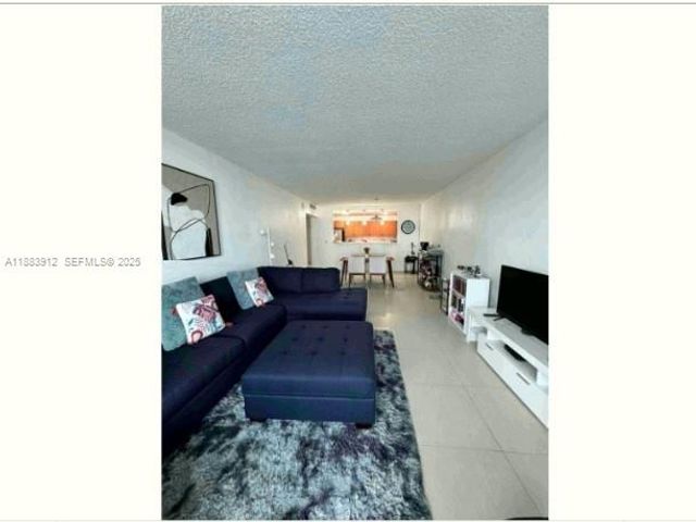 19370 Collins Avenue 1117, Sunny Isles Beach, FL 33160