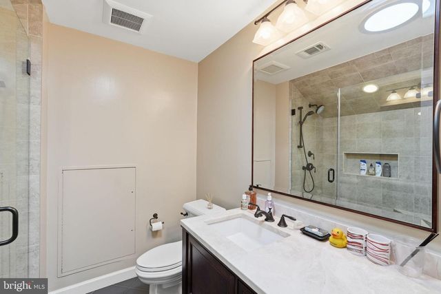 715 HAWKINS WAY, Alexandria, VA 22314