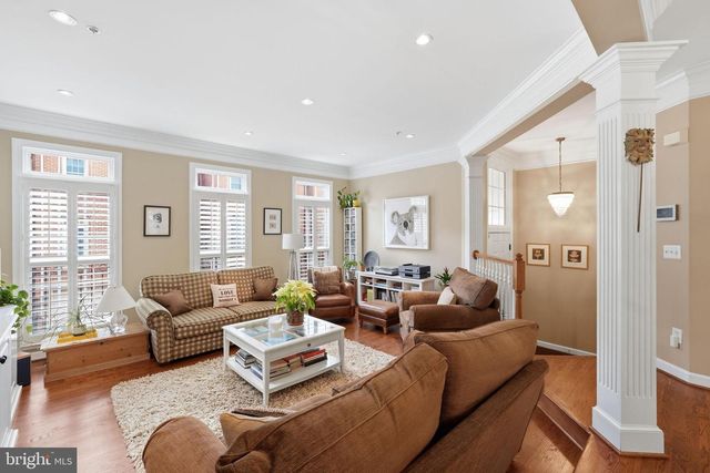 715 HAWKINS WAY, Alexandria, VA 22314