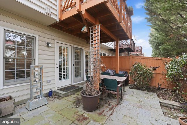 715 HAWKINS WAY, Alexandria, VA 22314