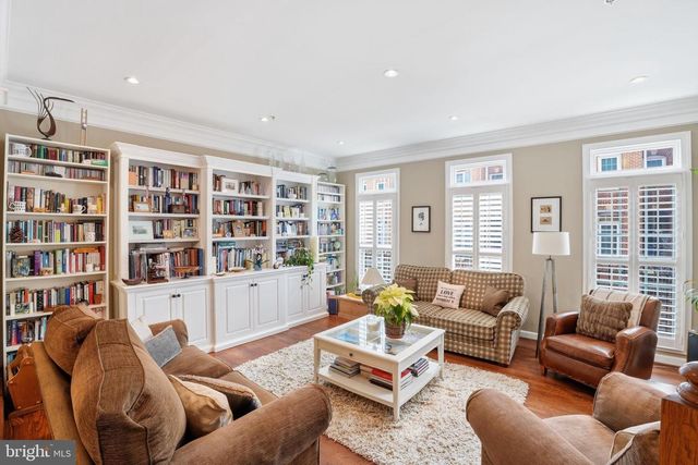 715 HAWKINS WAY, Alexandria, VA 22314