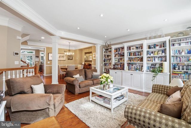 715 HAWKINS WAY, Alexandria, VA 22314