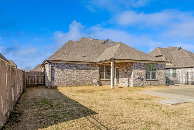 6320 DAWSON CREEK LN, Arlington, TN 38002