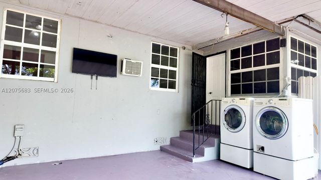 2367 NW 82nd St Miami, Miami, FL 33147
