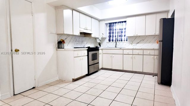 2367 NW 82nd St Miami, Miami, FL 33147