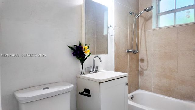 2367 NW 82nd St Miami, Miami, FL 33147