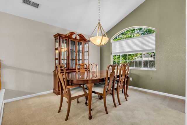 9186 Lagrange Ct, Elk Grove, CA 95624