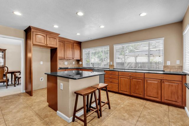 9186 Lagrange Ct, Elk Grove, CA 95624