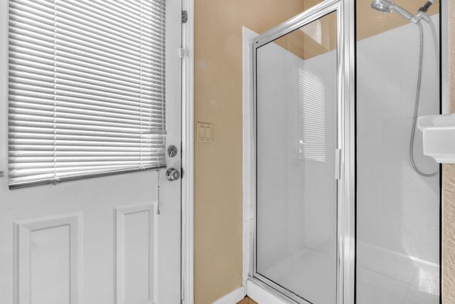 9186 Lagrange Ct, Elk Grove, CA 95624