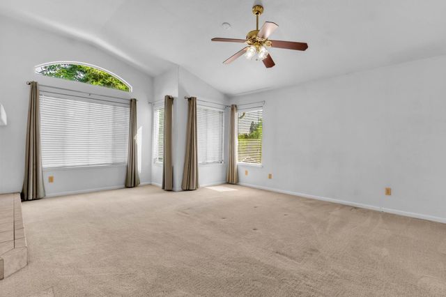 9186 Lagrange Ct, Elk Grove, CA 95624