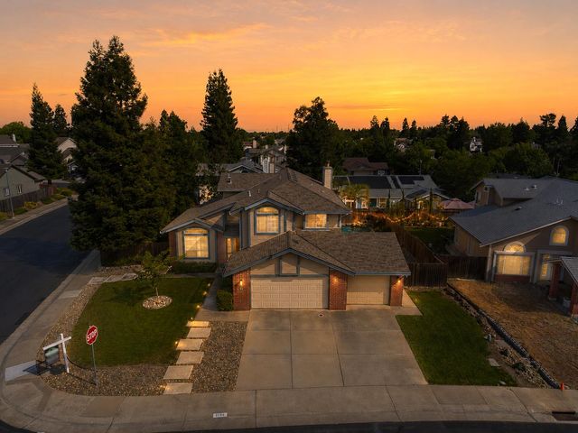 9186 Lagrange Ct, Elk Grove, CA 95624