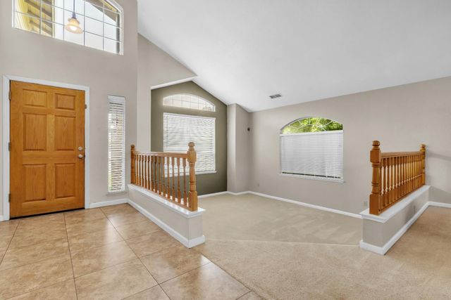9186 Lagrange Ct, Elk Grove, CA 95624