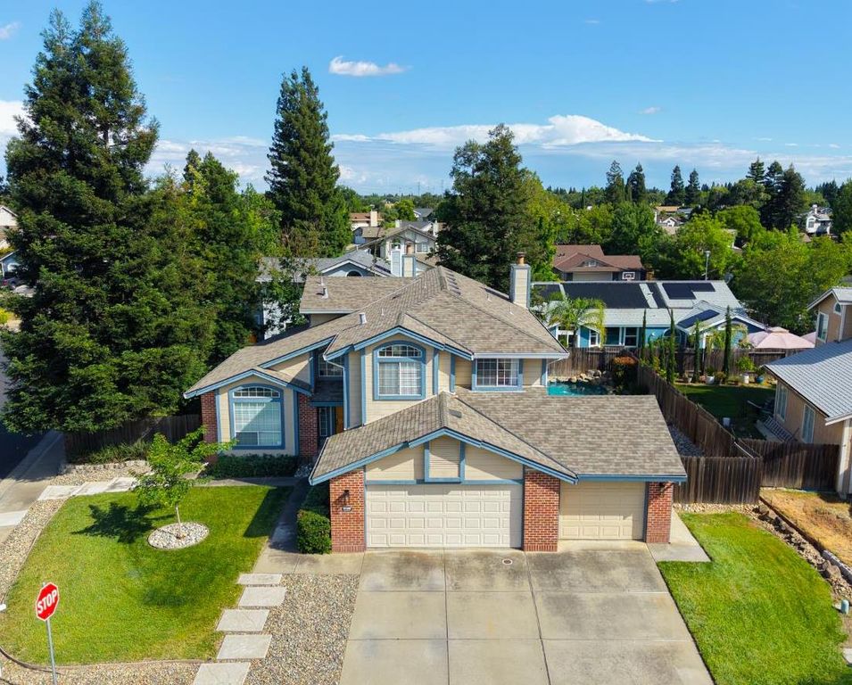 9186 Lagrange Ct, Elk Grove, CA 95624