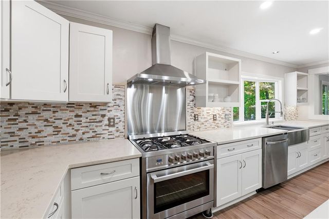 1104 Fox Lane, Woodstock, GA 30188