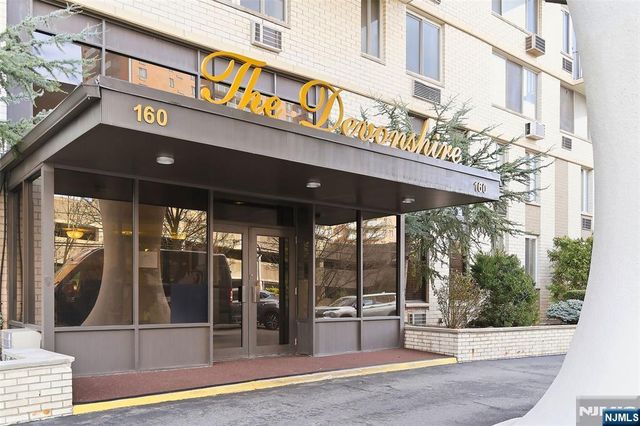 160 Overlook Avenue 16C, Hackensack, NJ 07601