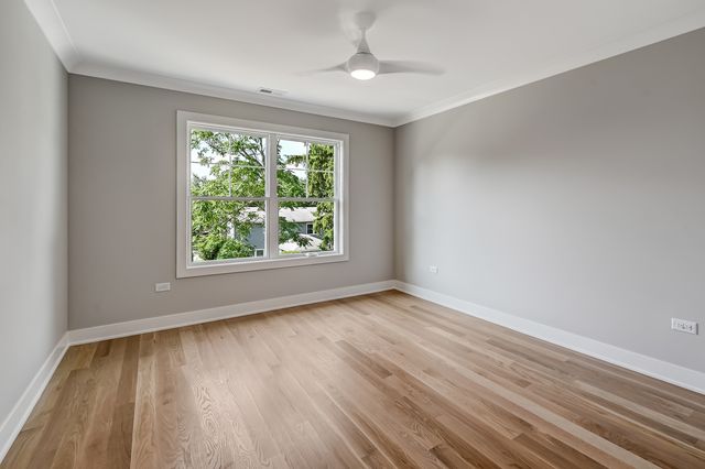 133 Harding Court, Glen Ellyn, IL 60137