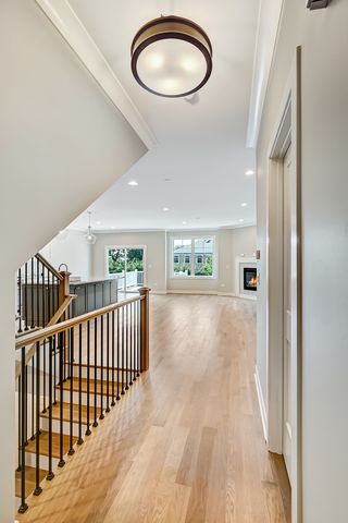 133 Harding Court, Glen Ellyn, IL 60137