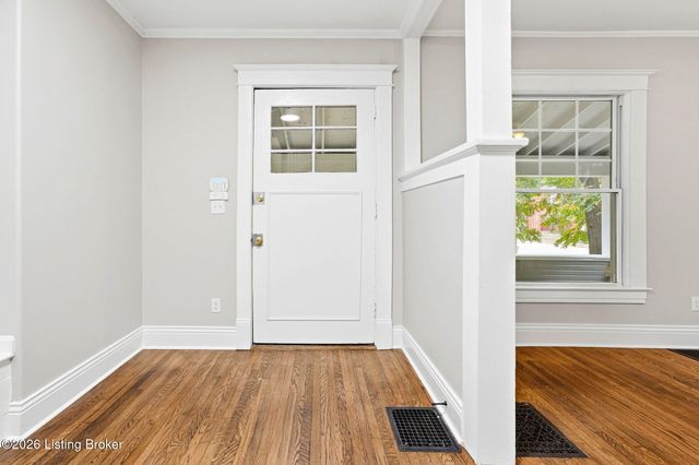 205 E Oak St, Louisville, KY 40203