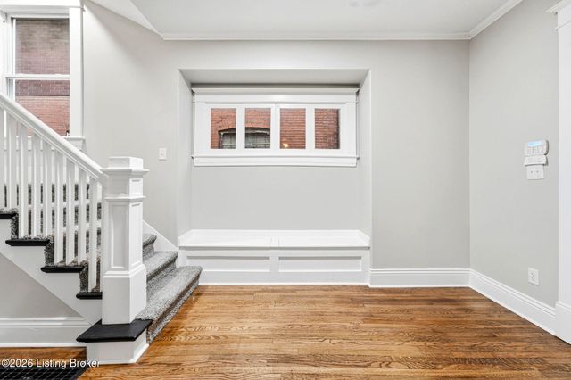 205 E Oak St, Louisville, KY 40203