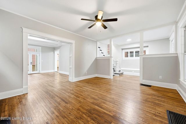 205 E Oak St, Louisville, KY 40203