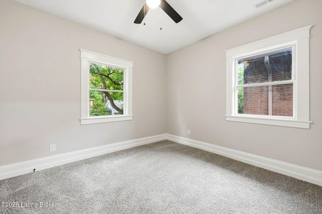 205 E Oak St, Louisville, KY 40203