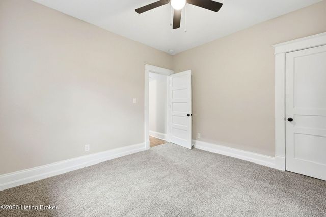 205 E Oak St, Louisville, KY 40203